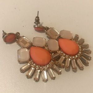 ❗️3/$10 Coral dangling gem earrings